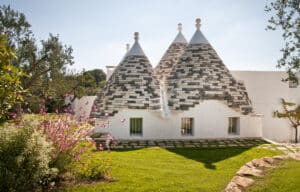 APULIAN ARCHITECTURE TRULLO